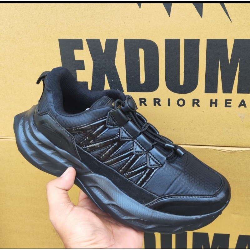 Sepatu Exduma Super Black Warna Hitam Sepatu Olahraga Exduma