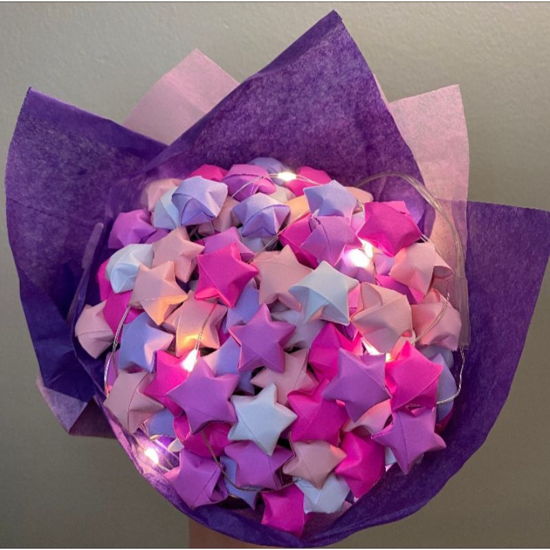 

lucky stars paper bouquet diy