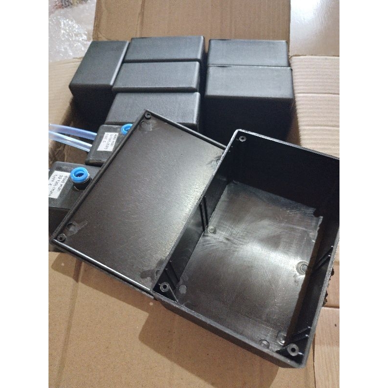 BOX hitam DIY projek bonus baut4