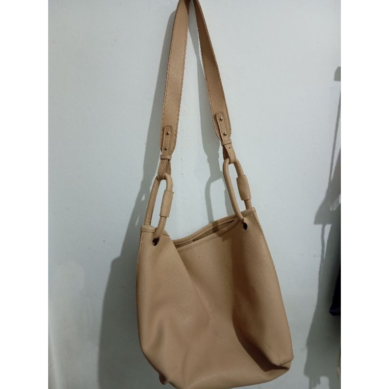 Preloved Tas warna cream