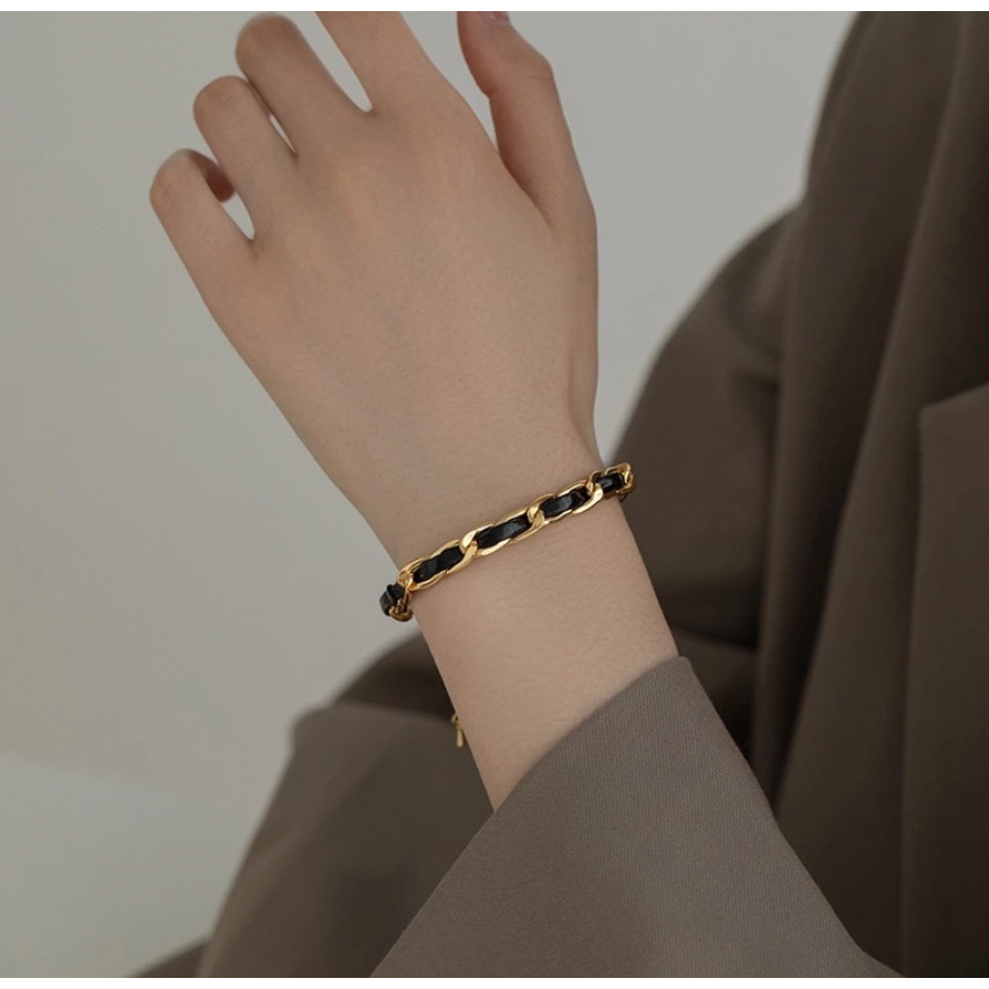 Gelang tali hitam titanium premium cantik