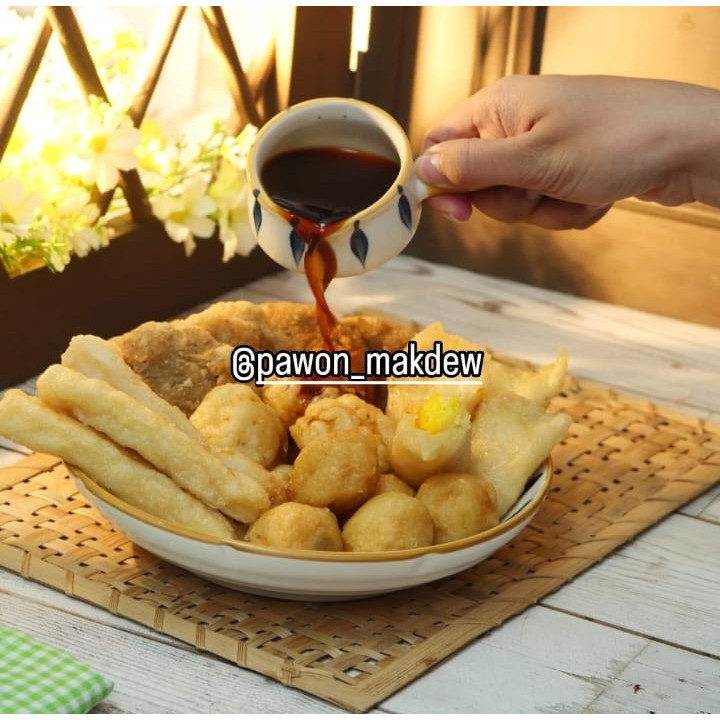 

PEMPEK PALEMBANG PAWON MAK_DEW PEMPEK MIX 50 PCS + 1 BOTOL CUKO 250 GRAM