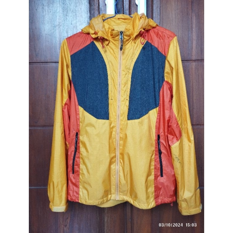 Jaket gorpcore Praus adventure