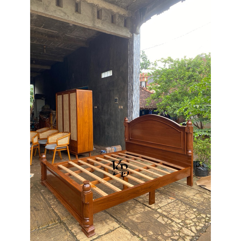 Dipan minimalis kayu jati perhutani ranjang tempat tidur