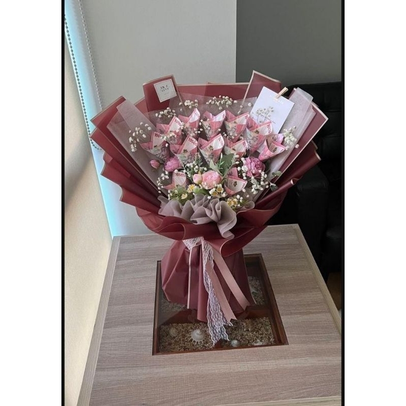 money bouqet /kerangka money bouqet uang asli/uang palsu