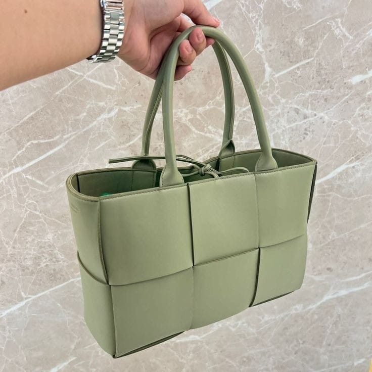 CIRATU - BV Arco Medium Tote Bag - 31cm