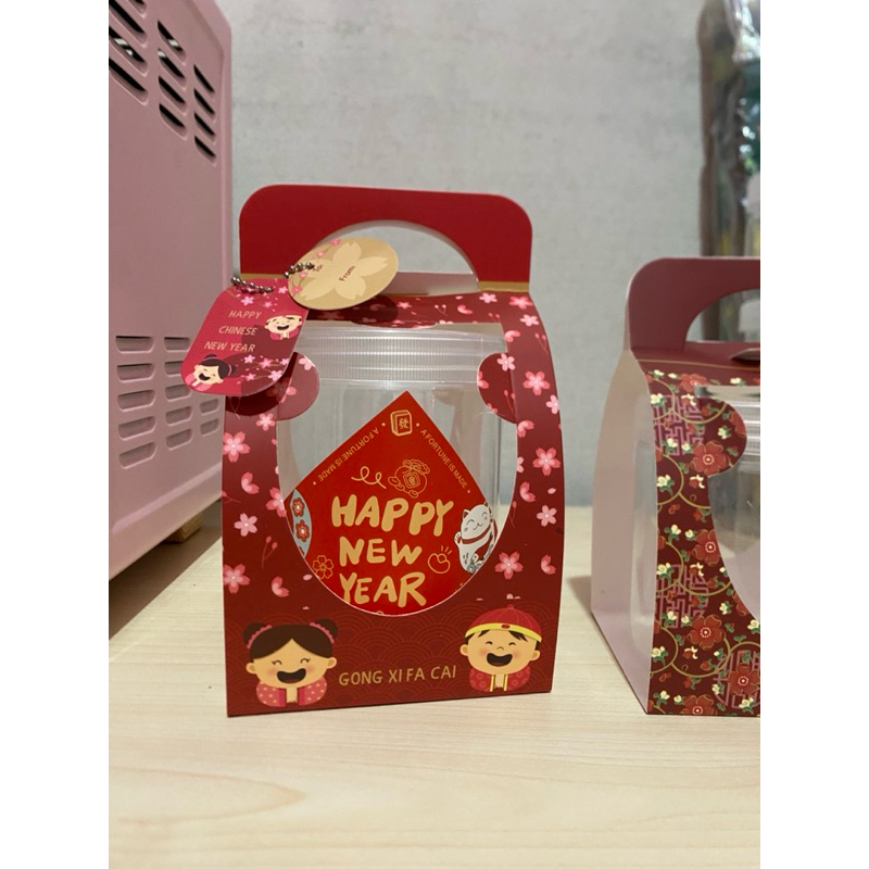 

Set Box Hampers imlek jinjing tabung 600mil