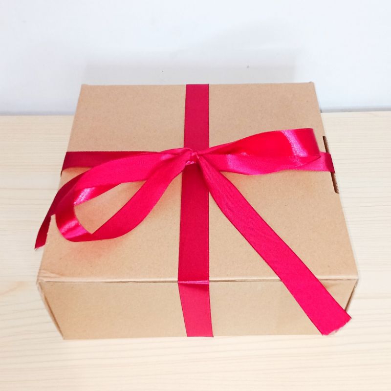 

Gift Box | Kado Ulang Tahun / Kado Wisuda / Kado Valentine