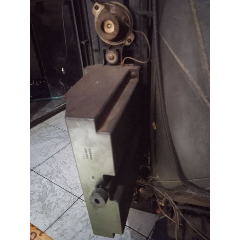 speaker sub+Twiter tv tabung sharp alexander 21"