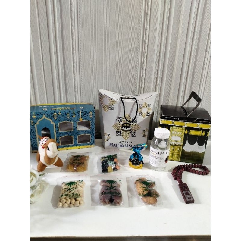 

PAKET OLEH-OLEH HAJI DAN UMROH(PAKET CUSTOM)PILIH SENDIRI/SOUVENIR MAKANAN.