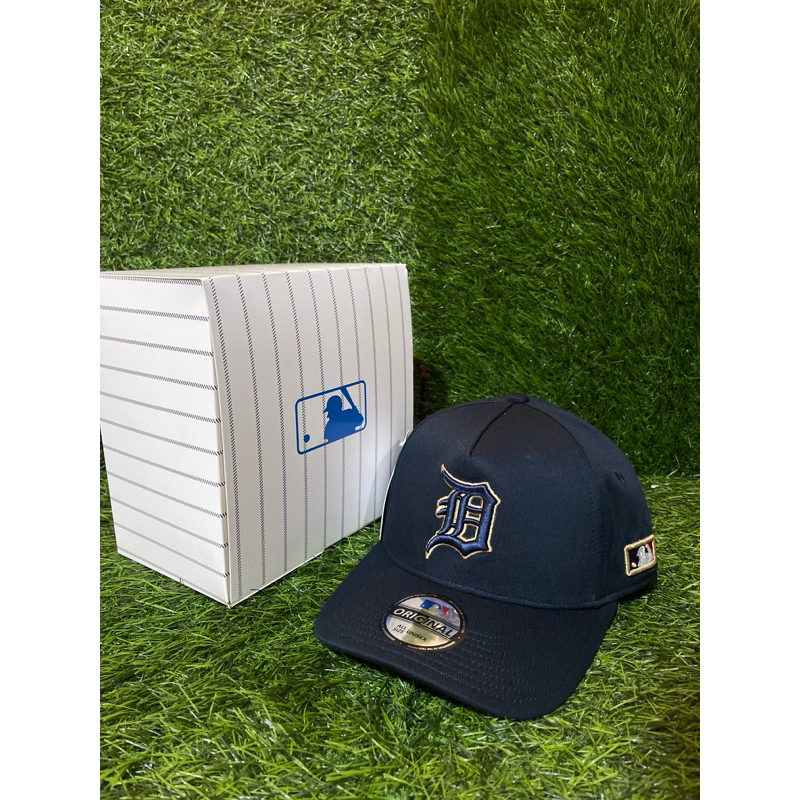 Logo D Navy List Krem Bahan Navy Topi Premium MLB