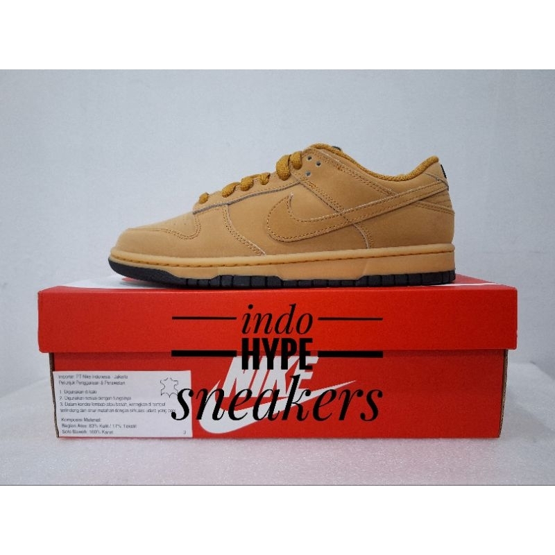 Nike Dunk Low SE WHEAT GUM BLACK