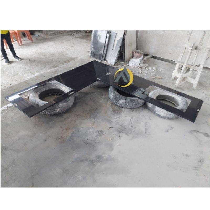 Meja dapur kitchen set L batu granit hitam rapi kilap glossy