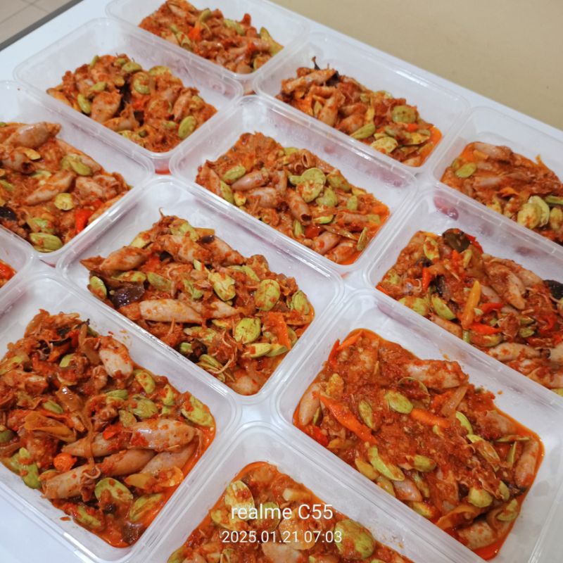 

sambal baby cumi asin pete Frozen,beku,berat 200gr± HALAL