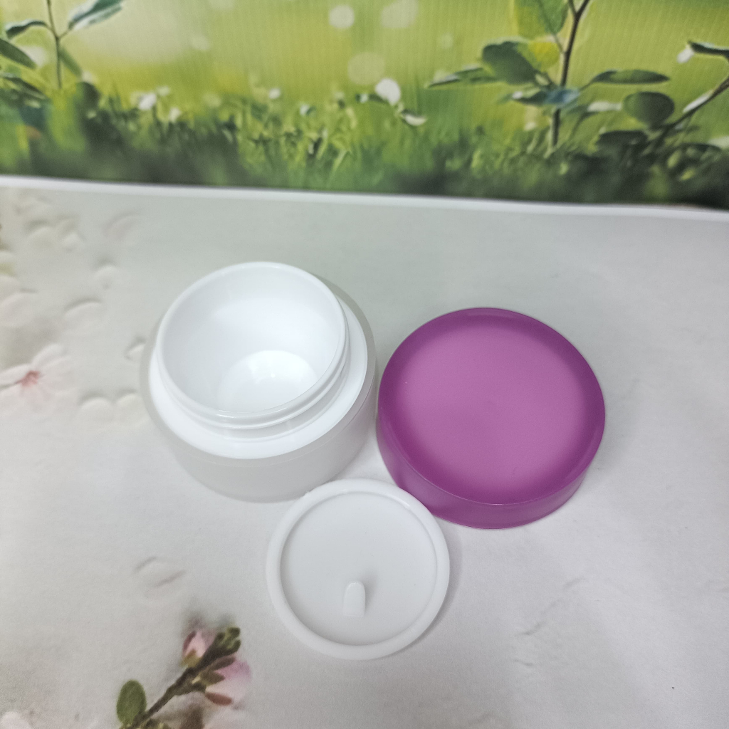 Pot Cream Desain Cantik 15Gr Bunga Ungu Natural