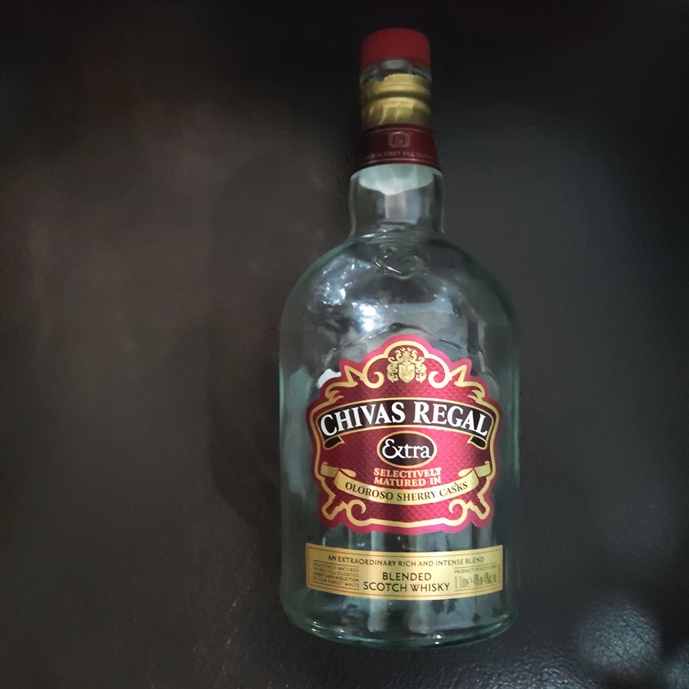 BOTOL KOSONG UNTUK PAJANGAN CHIVAS REGAL EXTRA (NO BOX)