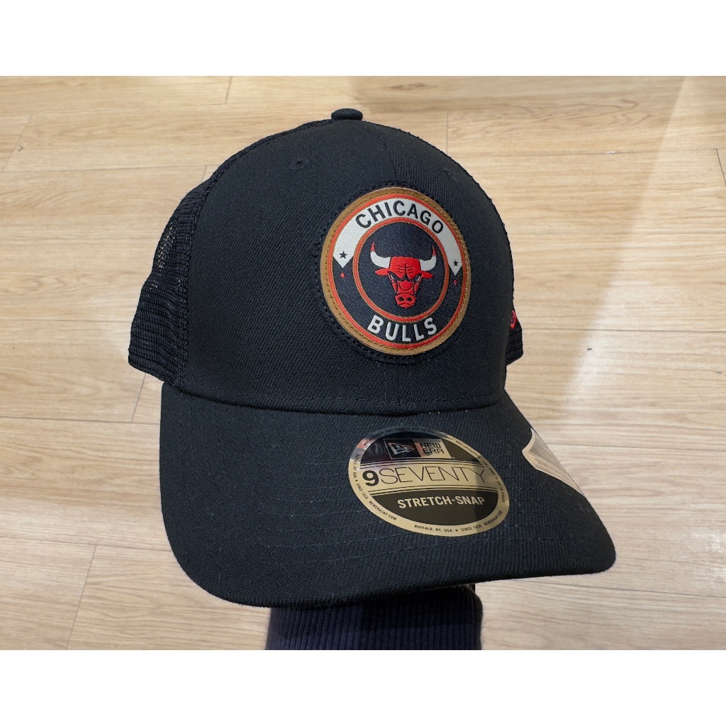 Topi New Era 9Seventy Trucker NBA Chicago Bulls Black Stretch Snapback Cap 100% Original Resmi