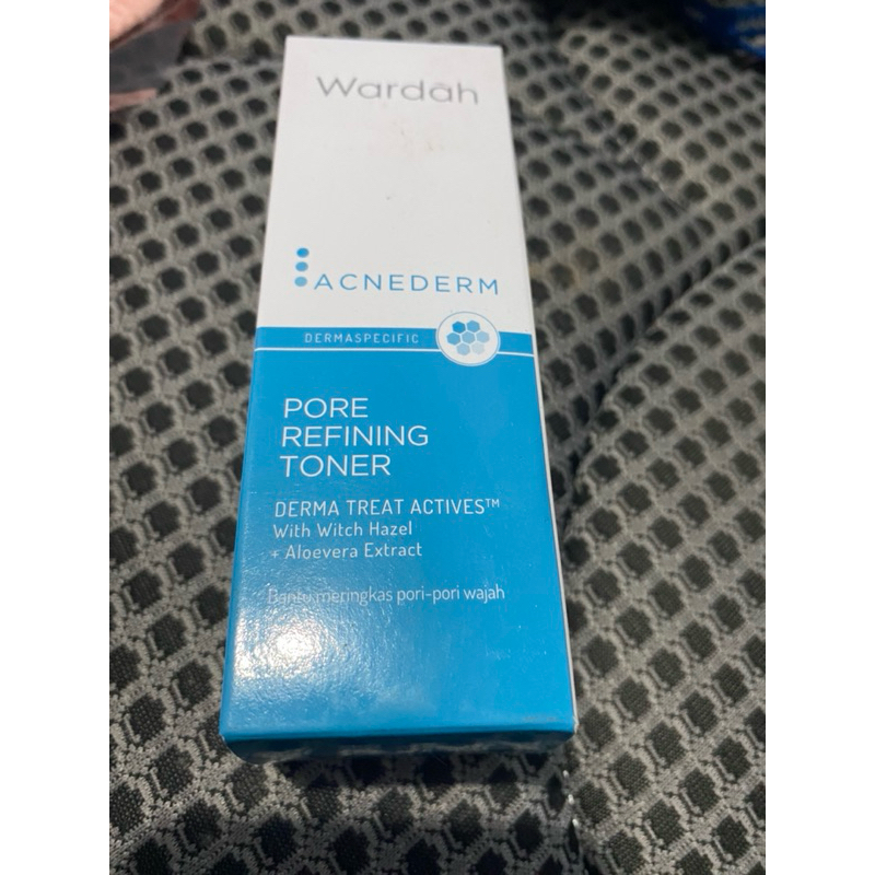 Wardah Acne Series (Toner & Day Moisturizer)