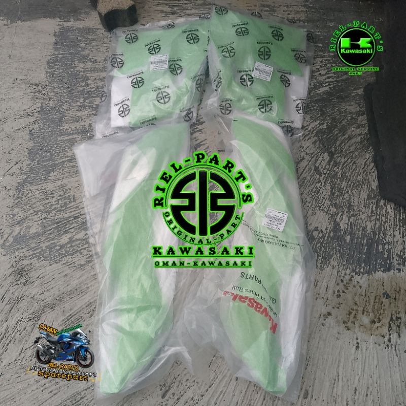 BODY SAMPING TANGKI SET KANAN DAN KIRI KLX 150 NEW SM SE HIJAU 2023-2024 ORIGINAL KAWASAKI