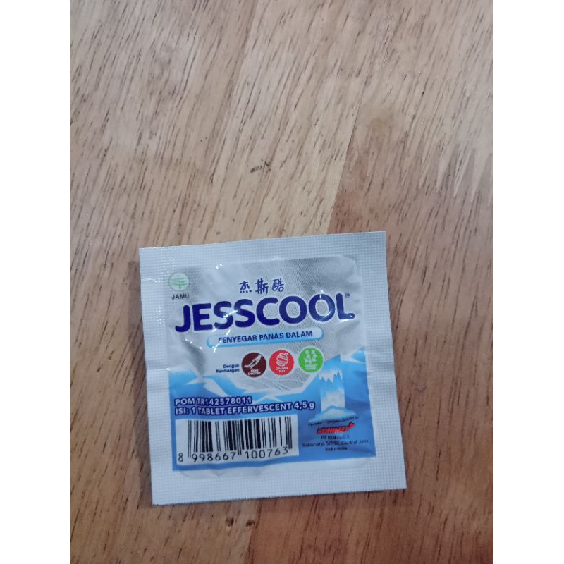

JESSCOOL PENYEGAR PANAS DALAM 1 SACHET