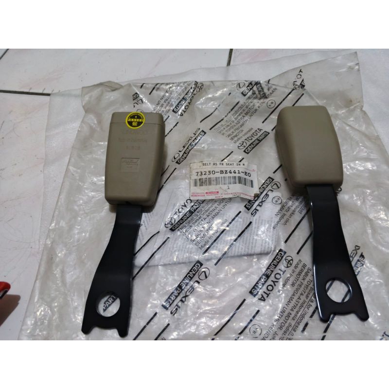 Colokan Safety belt Avanza Xenia Cream Original