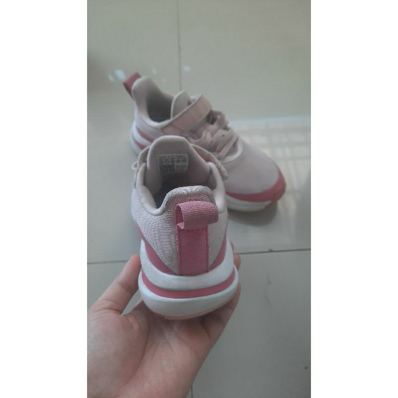 sepatu adidas ori beli di sport station (preloved ) uk 30