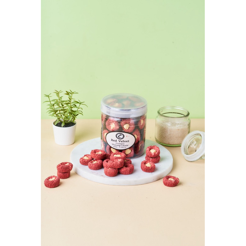 RED VELVET By Waroeng Coklat
