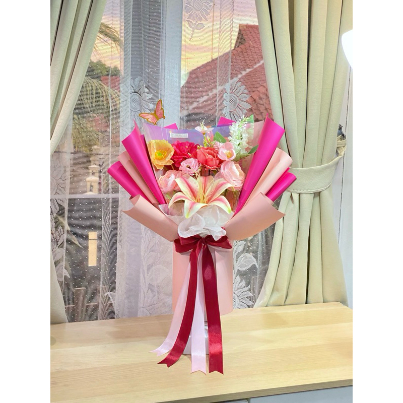 Buket Bunga Artificial | Buket Valentine | Buket Wisuda | Buket Ulang Tahun | Kado Untuk Wanita | Ka