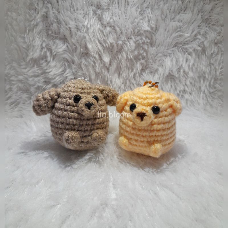 Boneka rajut anjing/gantungan kunci rajut