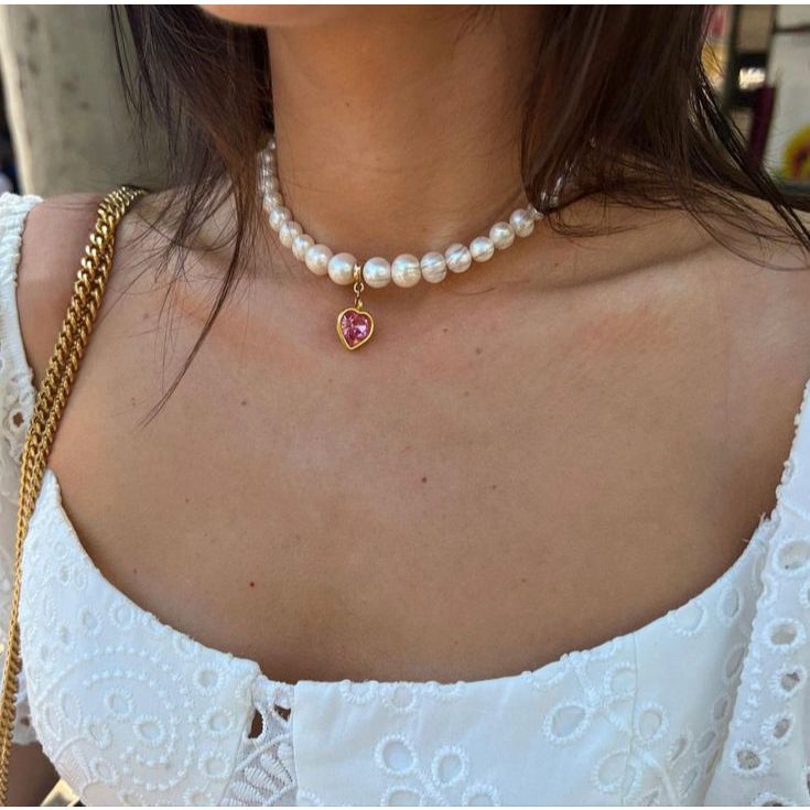 pink love pedant and pearl necklace