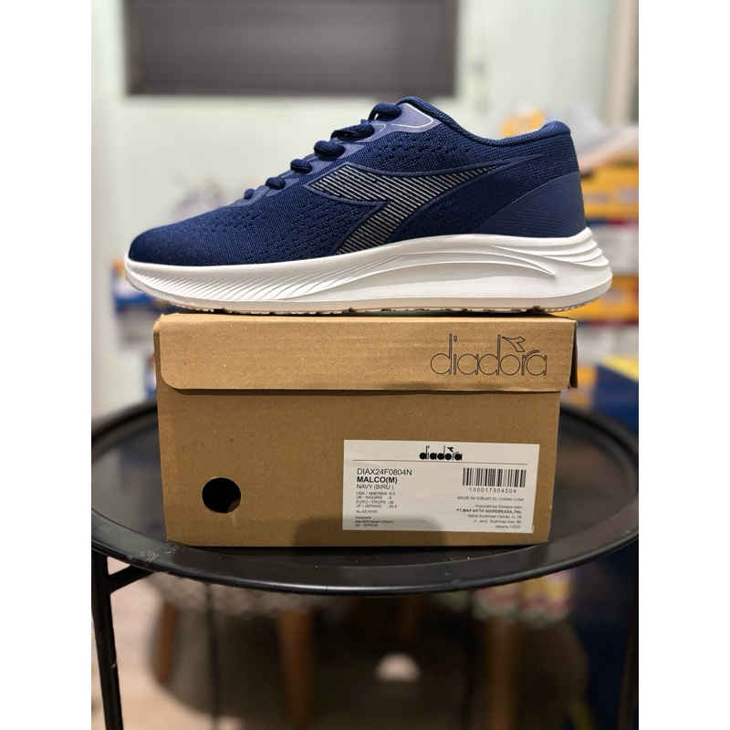 Sepatu diadora MALCO navy