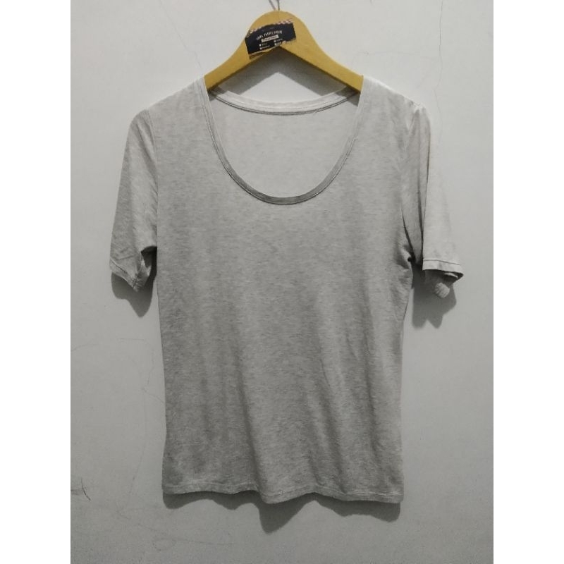 Kaos Manset UNIQLO Size M original