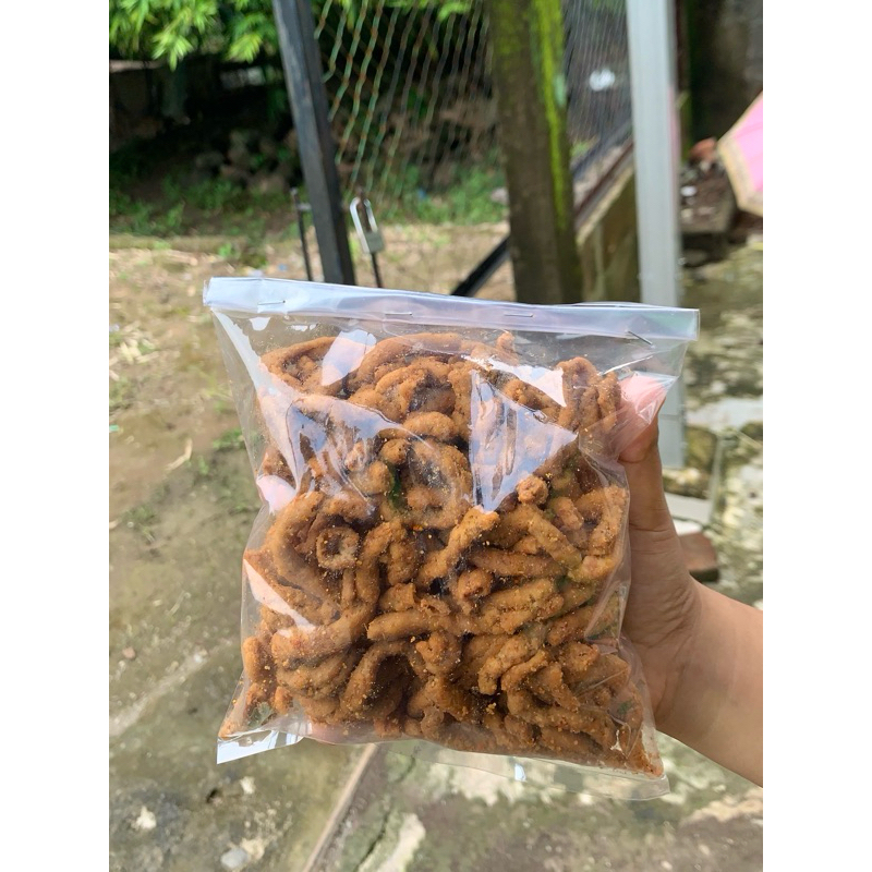 

kripik usus crispy /hot crispy usus