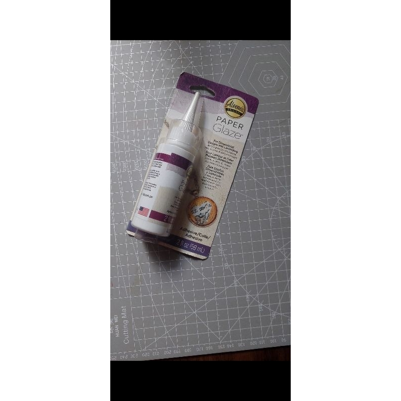 

Paper Glaze Aleene's Made in USA