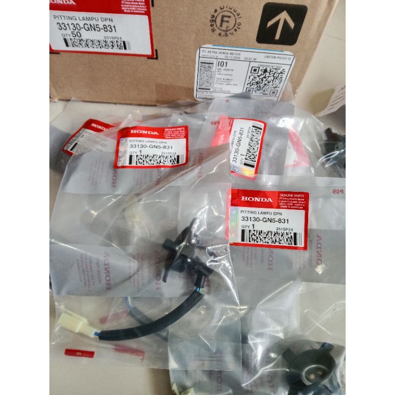 FITING LAMPU DEPAN UNIVERSAL GN5 GRAND ORIGINAL AHM HONDA