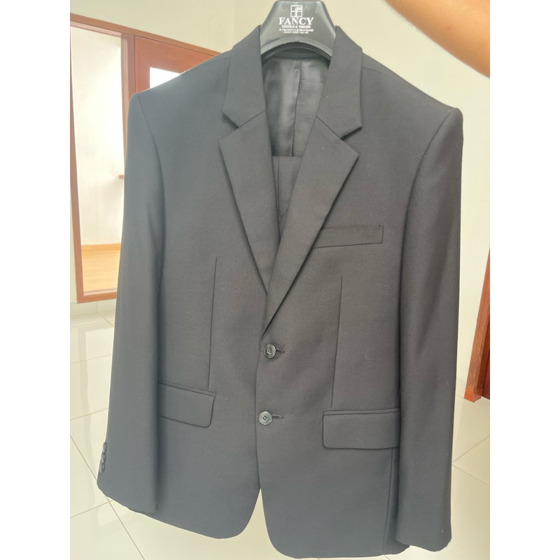 Preloved Jas Hitam Pria