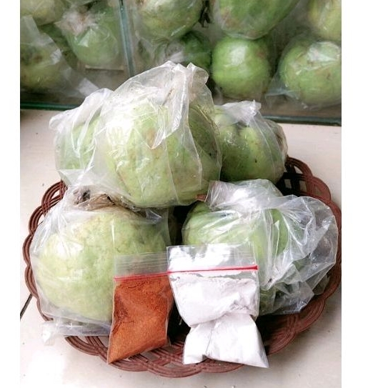 

Jambu kristal dan bumbu pedes asem manis