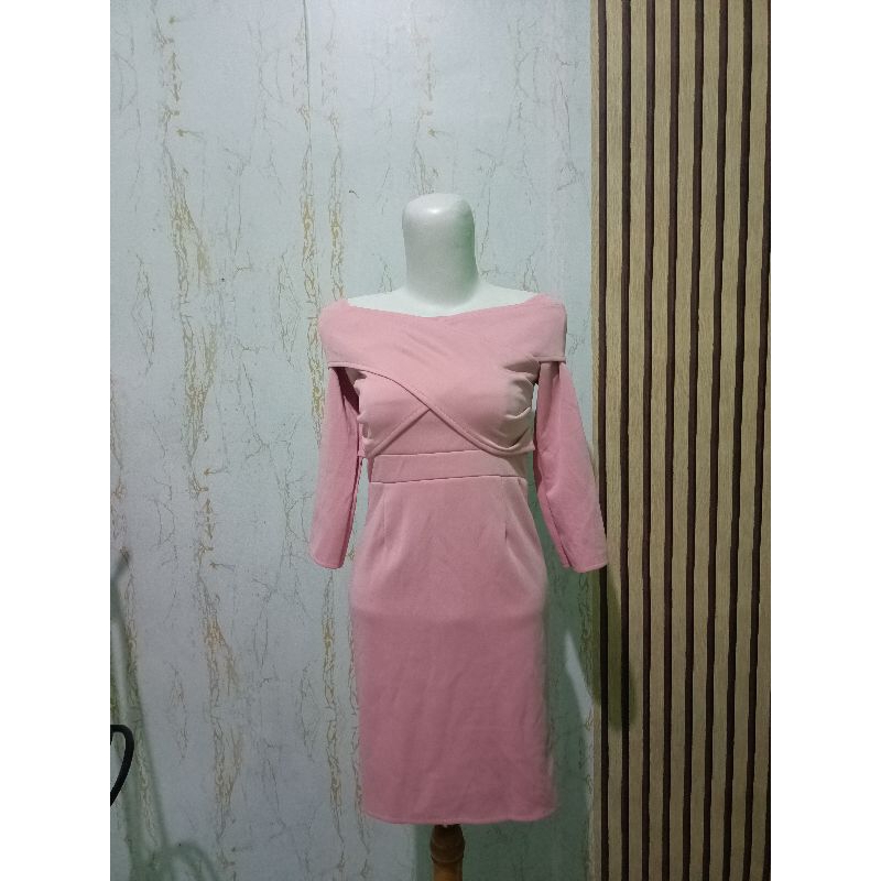 Dress sabrina lengan panjang