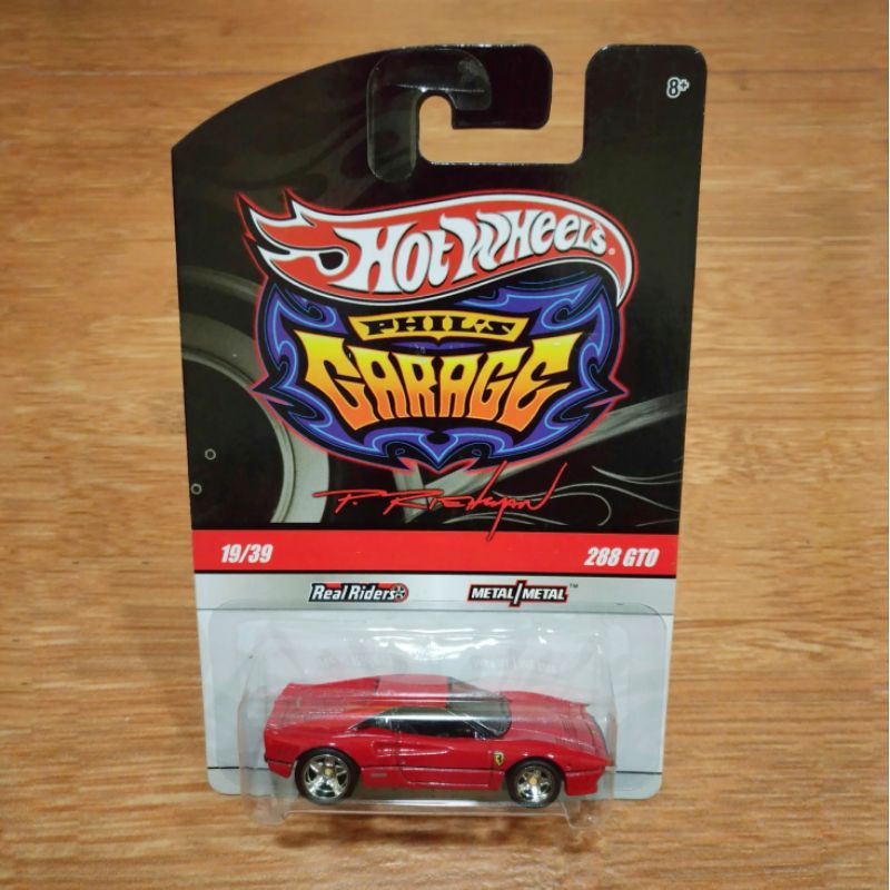Hot Wheels Phils Garage Ferrari 288 GTO Red Signed Sign Base Phil Riehlman