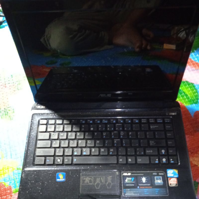 LEPTOP ASUS CORE I5 A42J (minus)