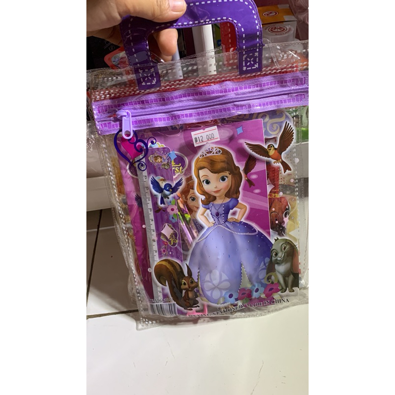 

Set ATK anak sekolah Set karakter alat tulis/kado anak sekolah