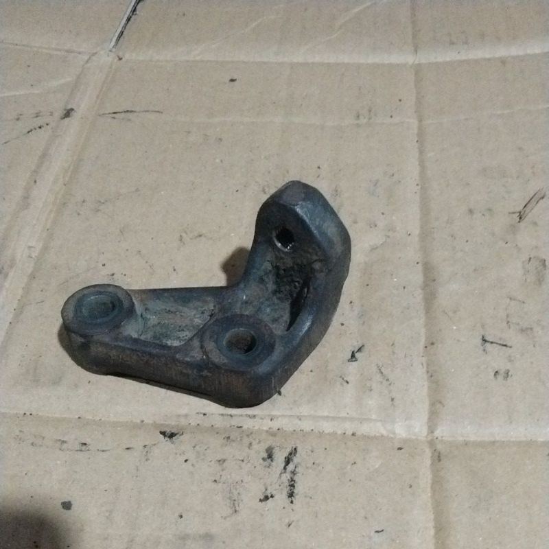 BRACKET BREKET DINAMO CAS ALTENATOR AMPERE DAIHATSU ZEBRA -ESPASS