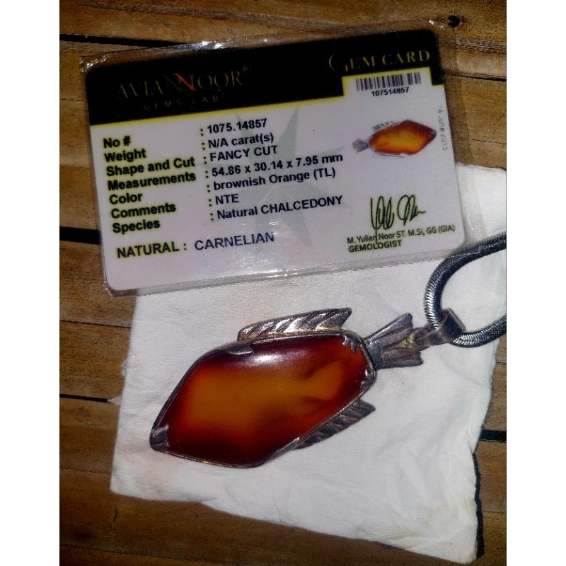 Kalung Liontin Batu Motif ikan