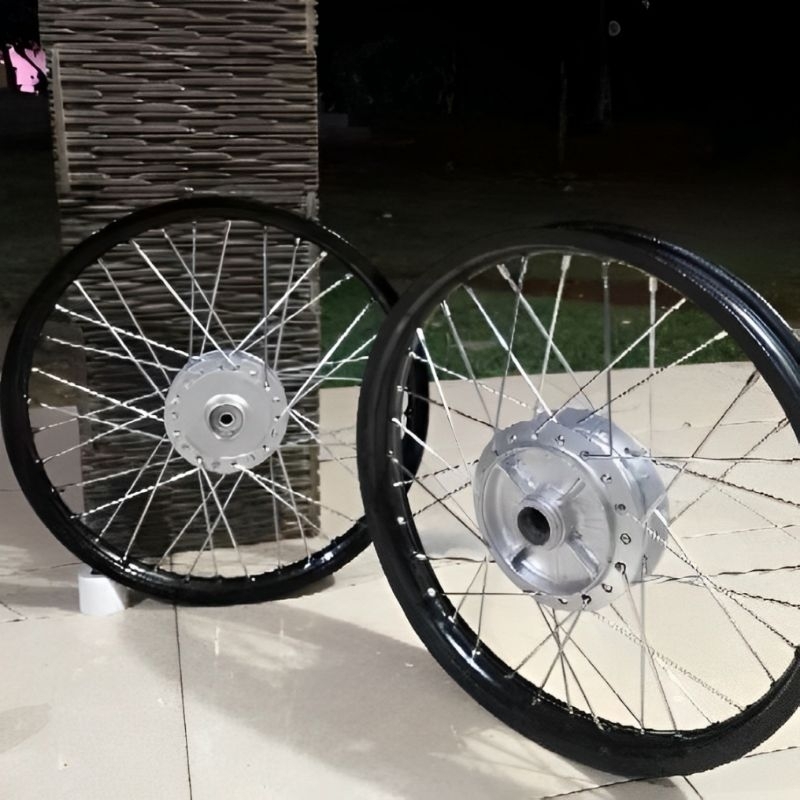 Velg variasi depan belakang supra x 125 old/velg sepasang kharisma x jari jari variasi supra x 125 l