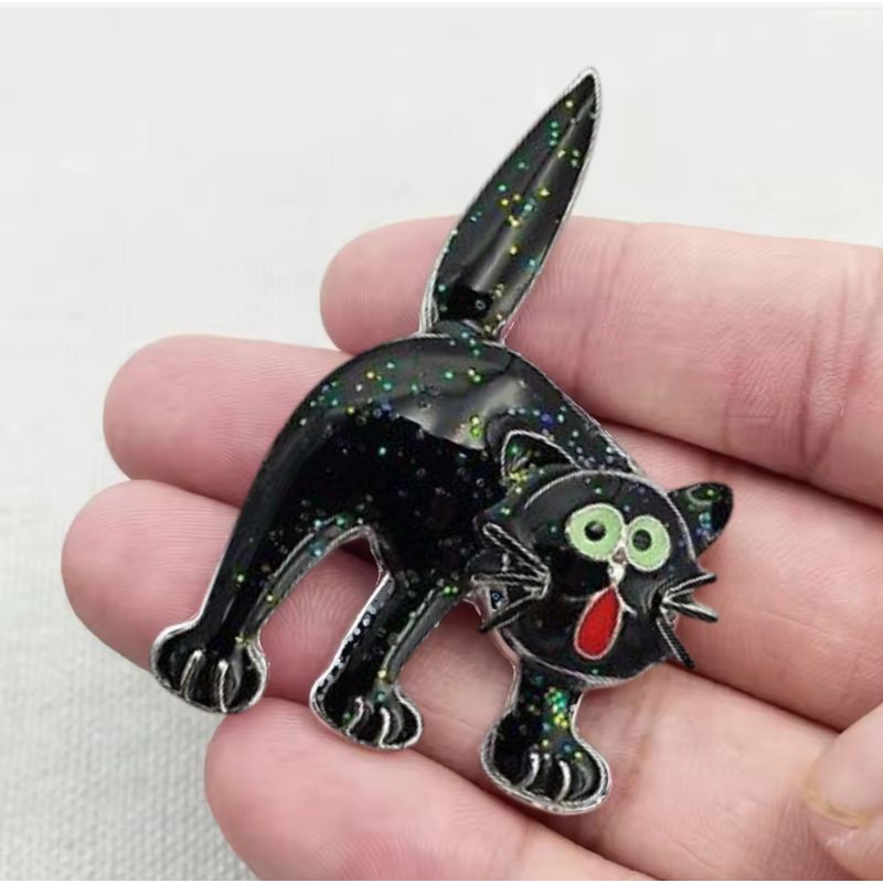 bros peniti logam enamel kucing kaget