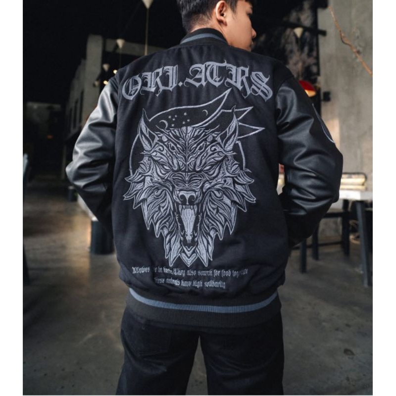 jaket varsiti