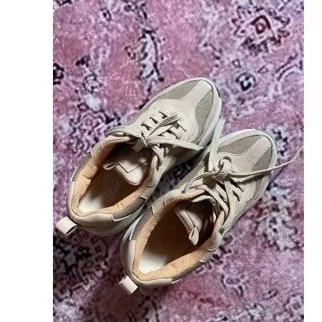 Preloved sneakers sepatu Polla Polly x Zenith size 36