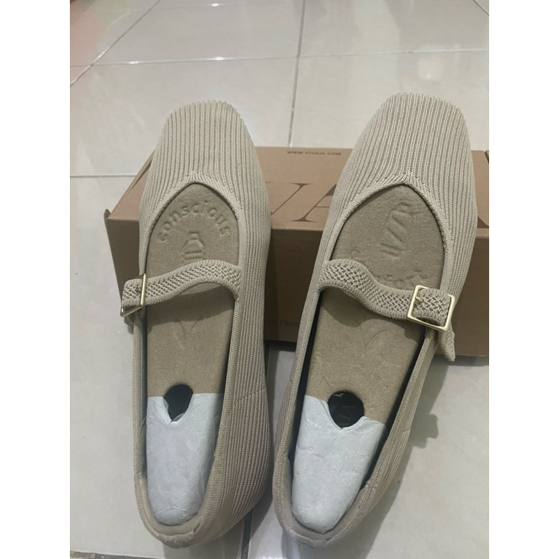 Vivaia flat shoes
