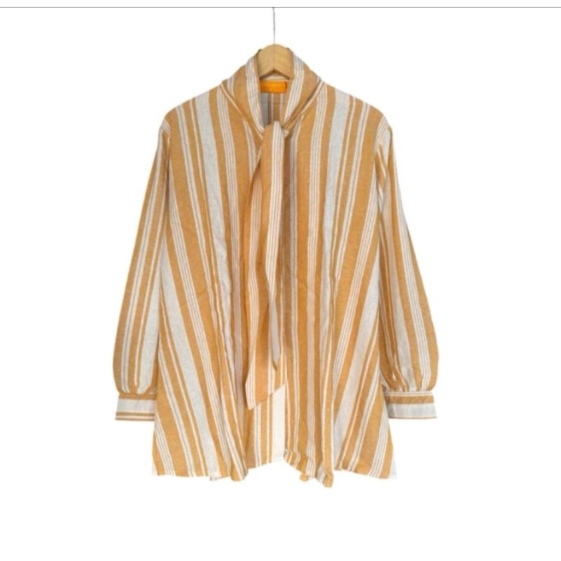 Setelan Celana Wanita Nada Puspita Mustard Stripe – Outfit Wanita Elegant Blouse Lengan Panjang