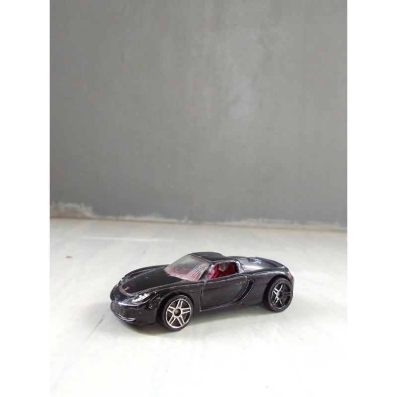 hot wheels porsche carrera gt